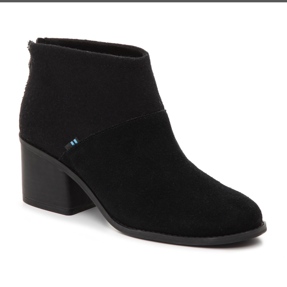 🦓🖤NEW Toms Lacy Black Booties 8.5🖤🦓